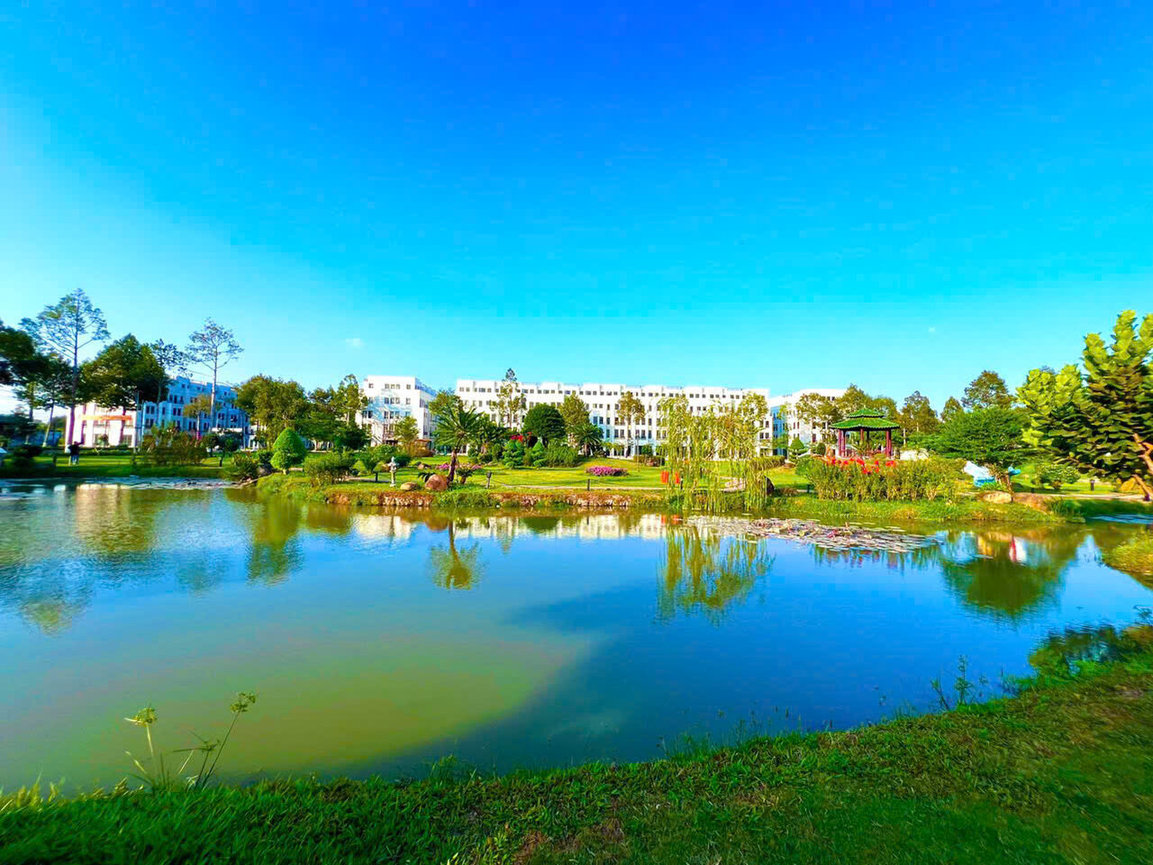 Hồ Ánh Sáng Zen Garden Kita Airport City Cần Thơ