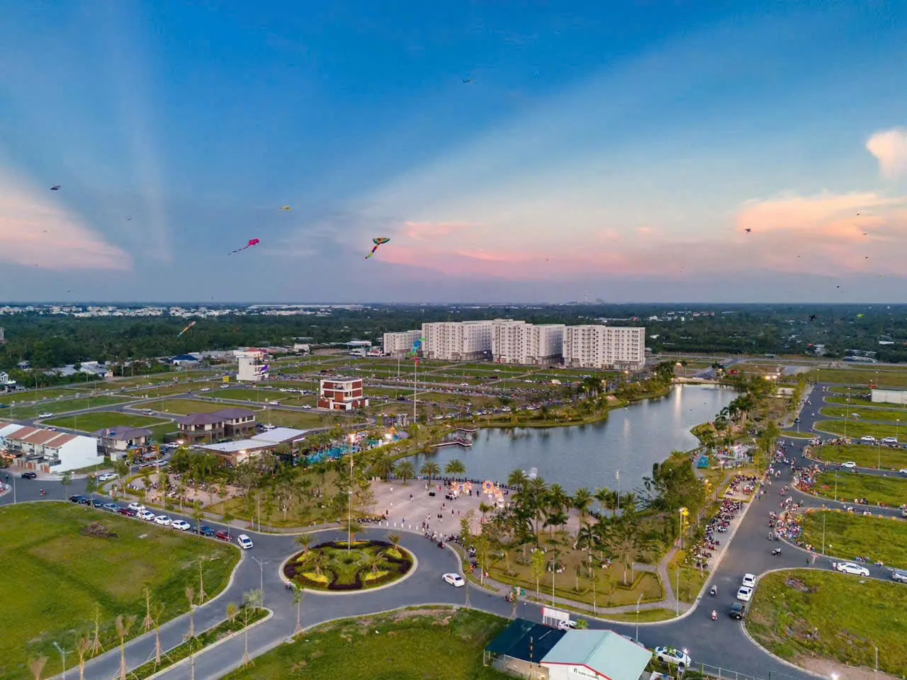 Nam Long II Central Lake – shophouse mặt tiền Trần Hoàng Na, Cần Thơ