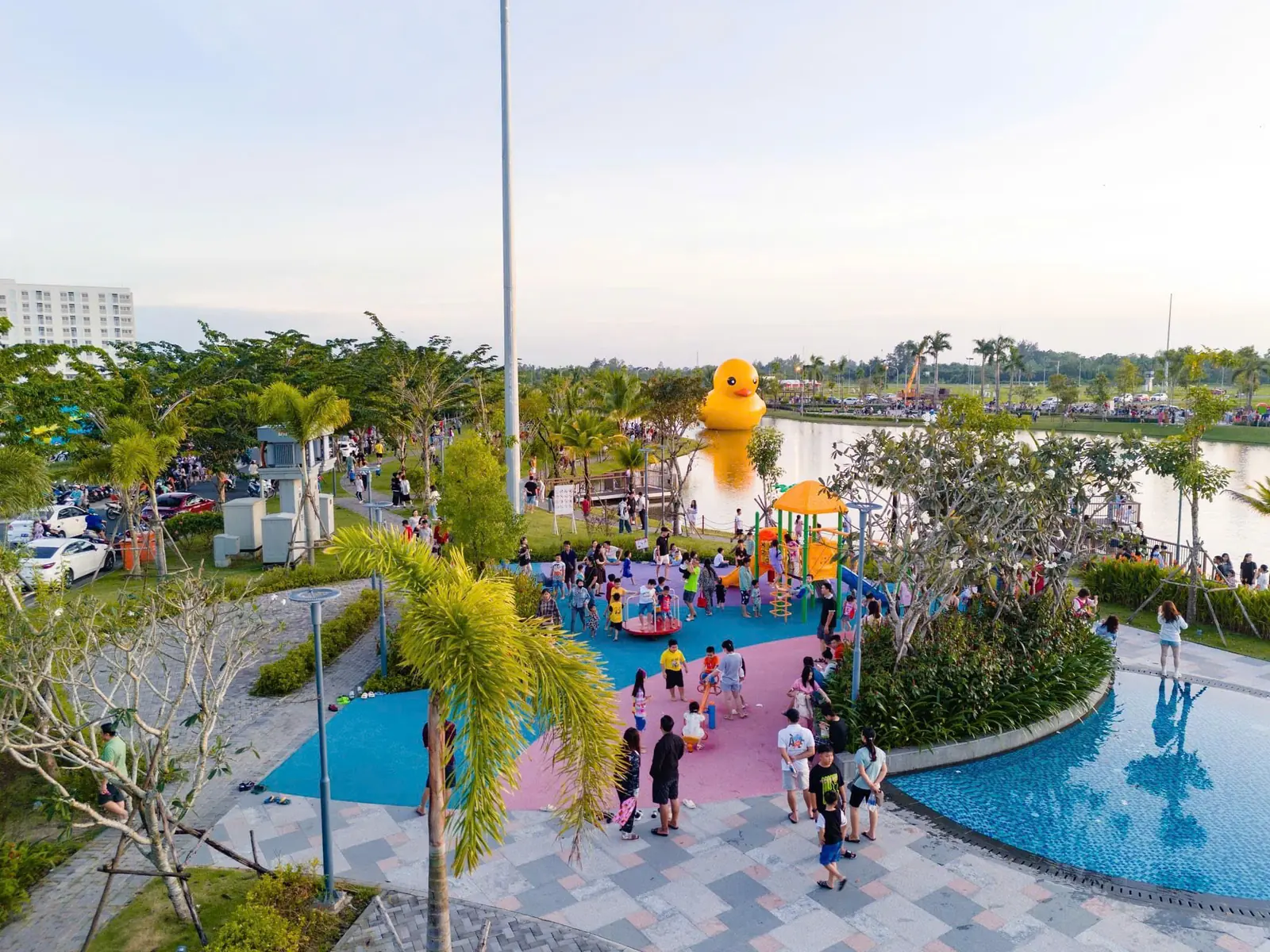 Công viên nước & khu vui chơi trẻ em nội khu